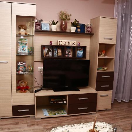 Ametiszt Apartman Apartment Sarvar Luaran gambar