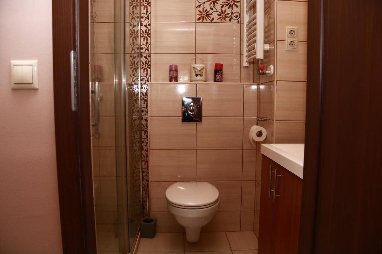 Ametiszt Apartman Apartment Sarvar Luaran gambar